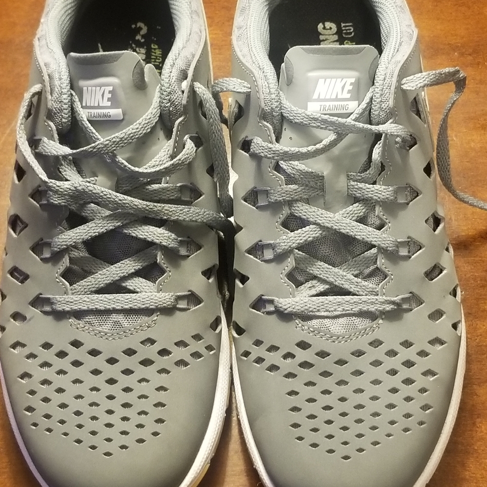 MEN'S NIKE AIR TRAINER 180' RUNNING SHOES SZ.8.5